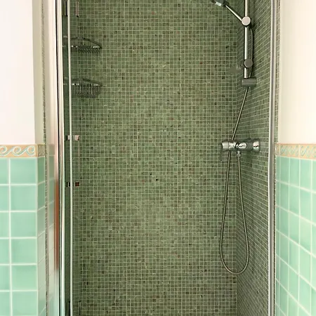 Apartman Casa Bole, Rustic-chic Attic With Glimpse Dormelletto