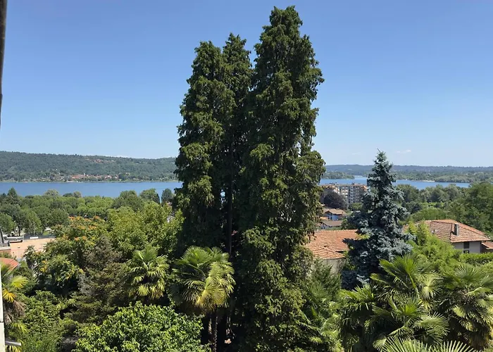 Casa Bole, Rustic-chic Attic With Glimpse Lejlighed Dormelletto