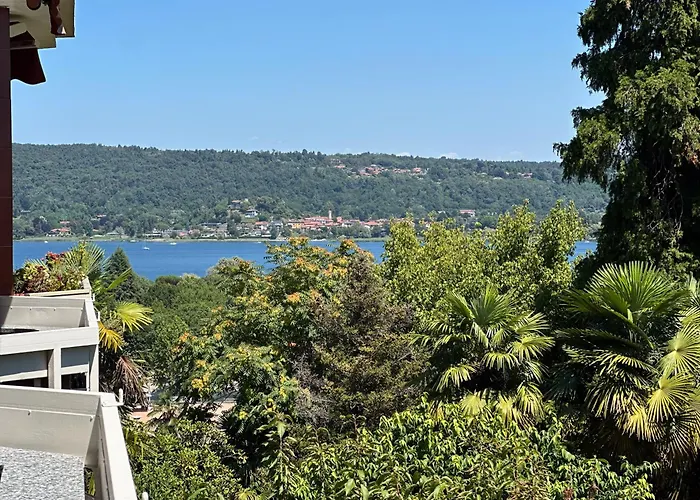 Lejlighed Casa Bole, Rustic-chic Attic With Glimpse Dormelletto