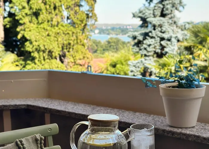 Casa Bole, Rustic-chic Attic With Glimpse *