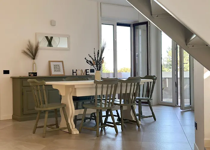 Lejlighed Casa Bole, Rustic-chic Attic With Glimpse *